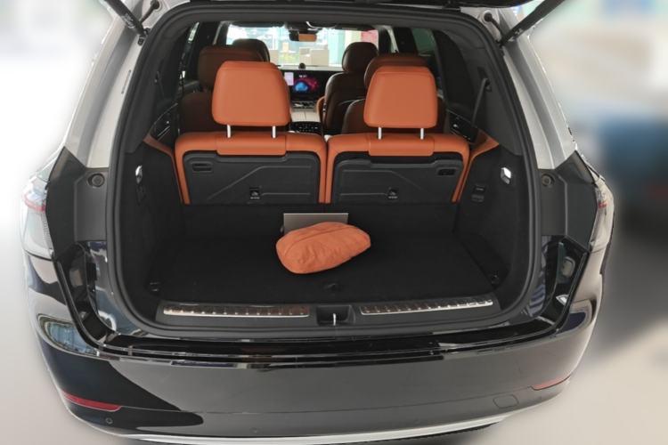Used Hima AITO M9 2024 Range-Extended Ultra Version 42 kWh 6-Seater Model Trunk
