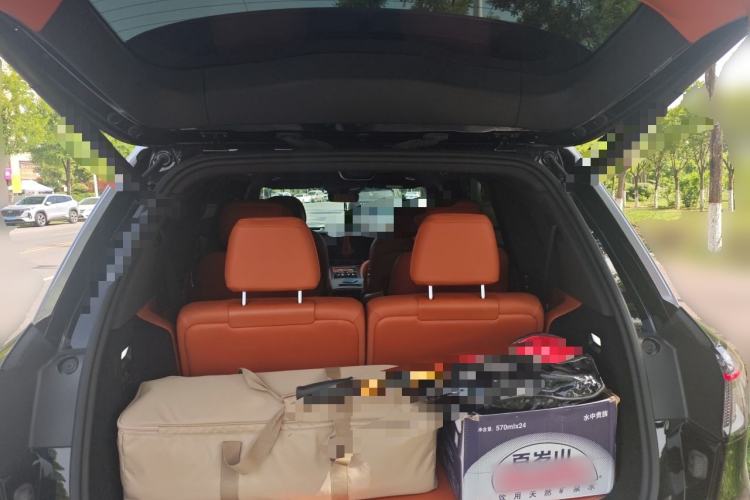 Used Hima AITO M9 2024 Range-Extended Ultra Version 52 kWh 6-Seater Model Trunk