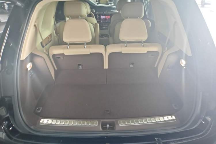 Used Hima AITO M9 2024 Range-Extended Ultra Version 52 kWh 6-Seater Model Trunk