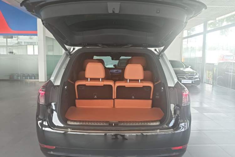 Used Hima AITO M9 2024 Range-Extended Ultra Version 42 kWh 6-Seater Model Trunk