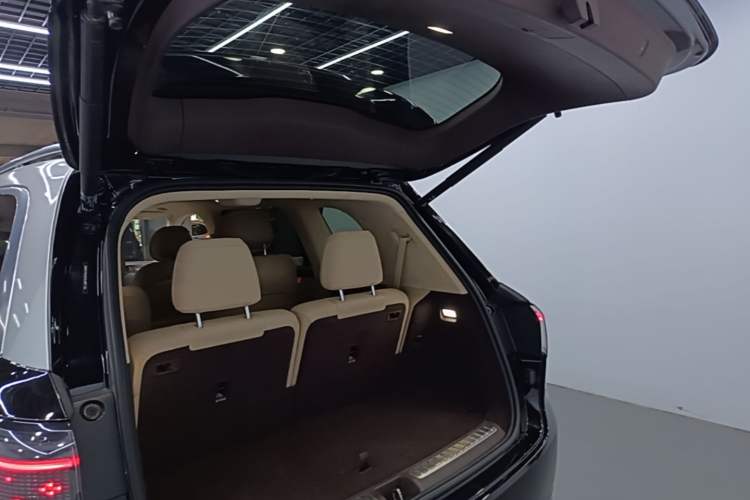 Used Hima AITO M9 2024 Range-Extended Ultra Version 42 kWh 6-Seater Model Trunk