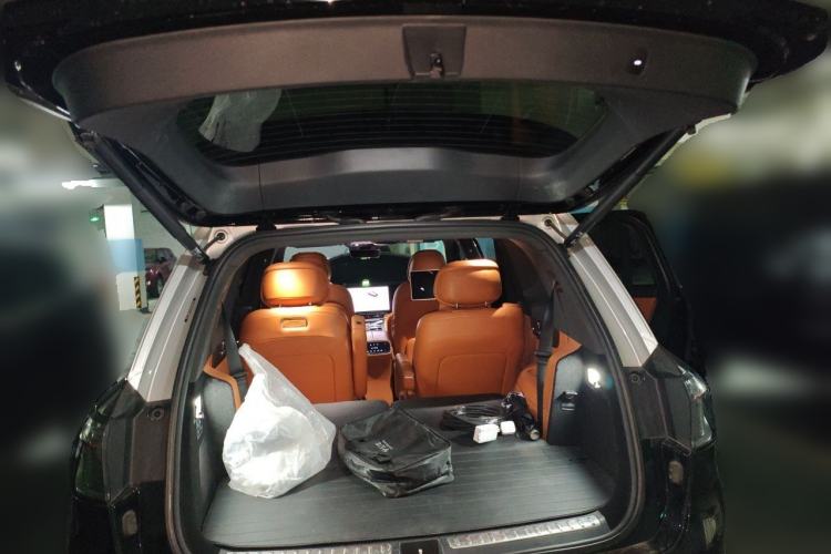 Used Hima AITO M9 2024 Range-Extended Ultra Version 52 kWh 6-Seater Model Trunk