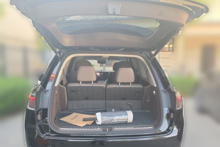 Used Hima AITO M9 2024 Range-Extended Ultra Version 52 kWh 6-Seater Model Trunk