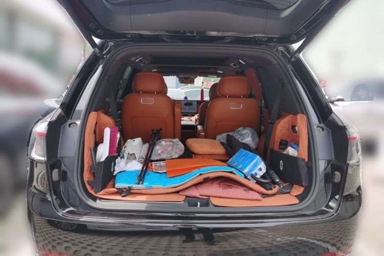Used Hima AITO M9 2024 Range-Extended Max Edition 42 kWh 6-Seater Version Trunk