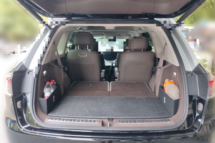 Used Hima AITO M9 2024 All-Electric Ultra Version 100 kWh 6-Seater Model Trunk