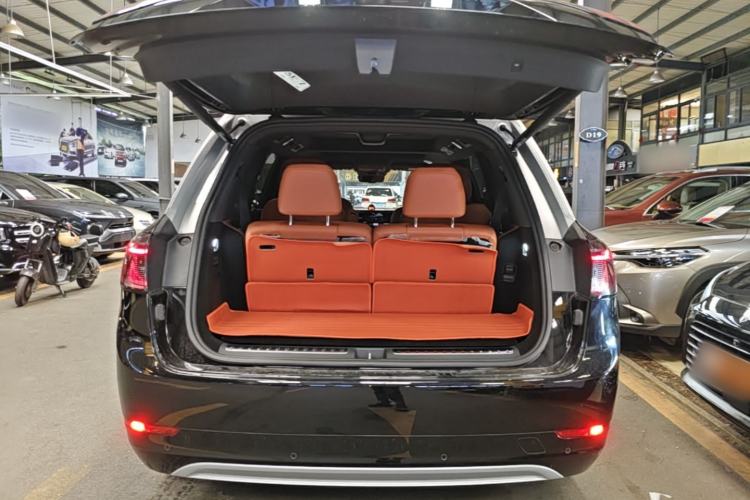 Used Hima AITO M9 2024 Range-Extended Ultra Version 42 kWh 6-Seater Model Trunk