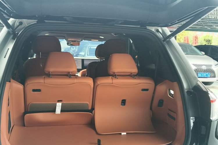 Used Hima AITO M9 2024 Range-Extended Max Edition 42 kWh 6-Seater Version Trunk