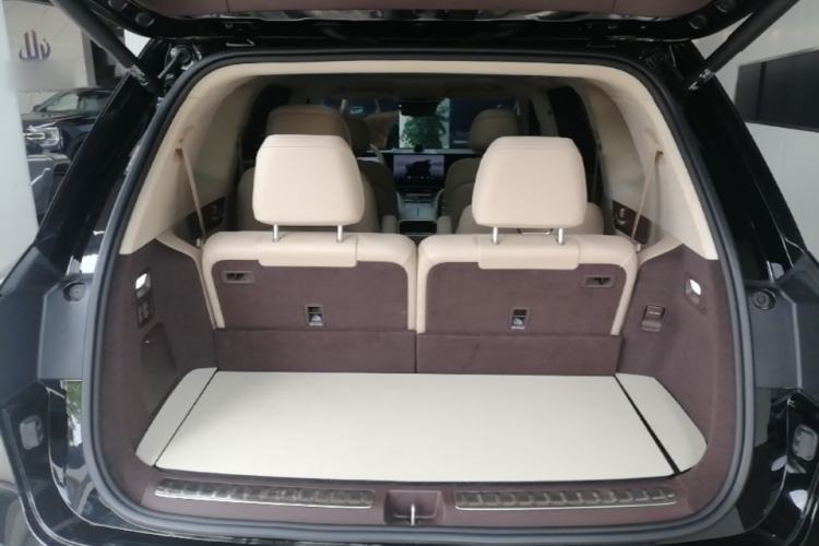 Used Hima AITO M9 2024 Range-Extended Max Edition 42 kWh 6-Seater Version Trunk