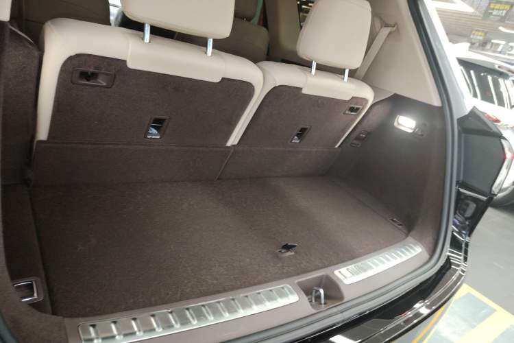 Used Hima AITO M9 2024 Range-Extended Ultra Version 42 kWh 6-Seater Model Trunk