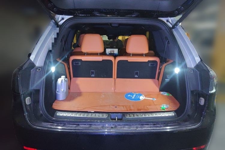 Used Hima AITO M9 2024 Range-Extended Ultra Version 42 kWh 6-Seater Model Trunk