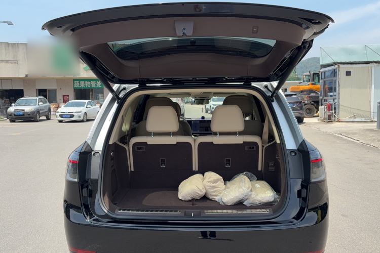 Used Hima AITO M9 2024 Range-Extended Ultra Version 42 kWh 6-Seater Model Trunk