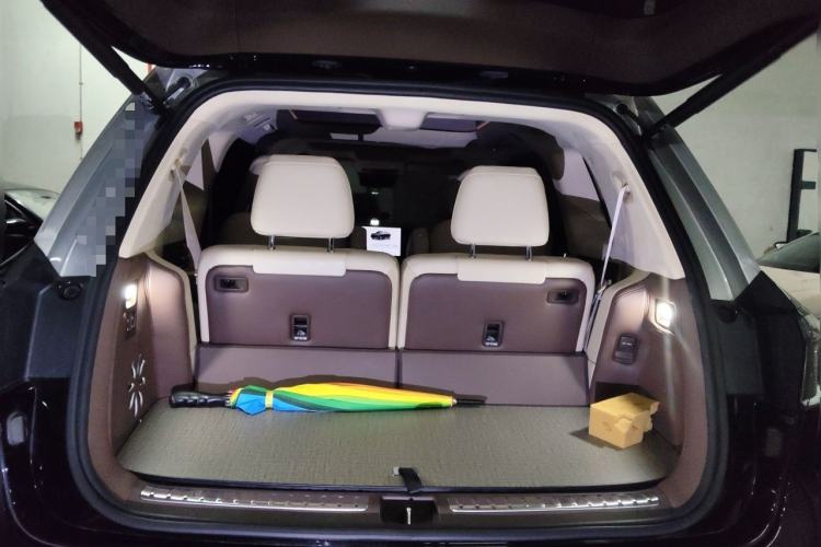Used Hima AITO M9 2024 Range-Extended Ultra Version 52 kWh 6-Seater Model Trunk
