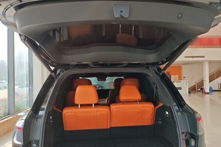 Used Hima AITO M9 2024 Range-Extended Ultra Version 42 kWh 6-Seater Model Trunk