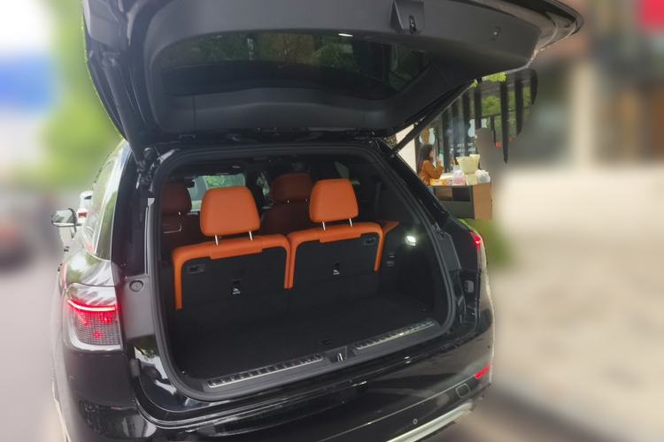 Used Hima AITO M9 2024 All-Electric Ultra Version 100 kWh 6-Seater Model Trunk