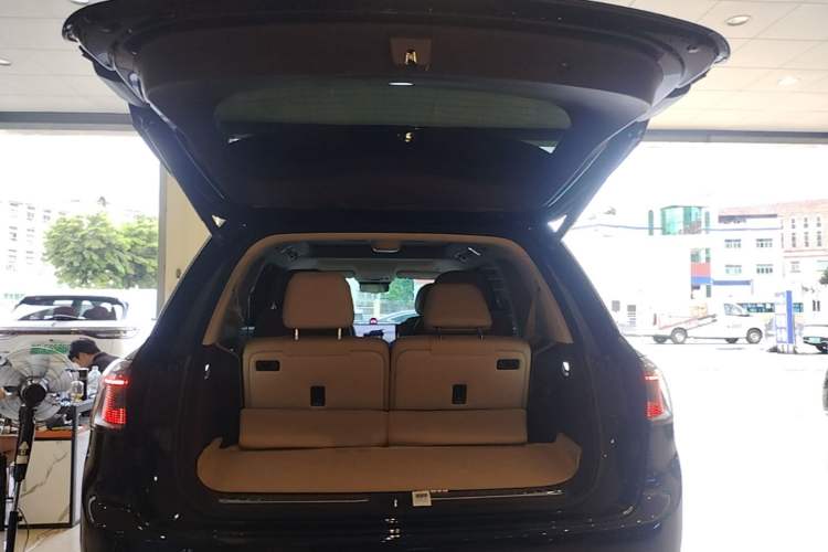 Used Hima AITO M9 2024 Range-Extended Ultra Version 42 kWh 6-Seater Model Trunk