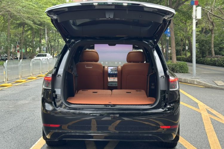 Used Hima AITO M9 2024 Range-Extended Ultra Version 42 kWh 6-Seater Model Trunk
