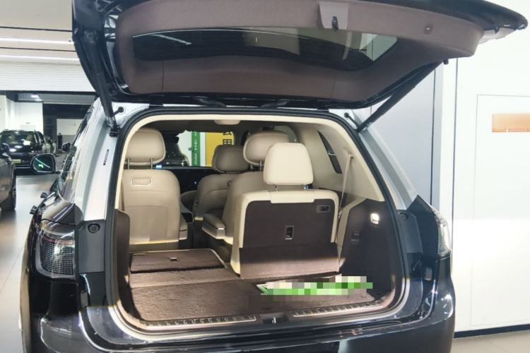 Used Hima AITO M9 2024 All-Electric Ultra Version 100 kWh 6-Seater Model Trunk