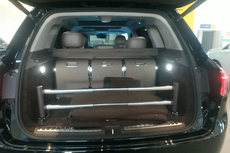 Used Hima AITO M9 2024 Range-Extended Ultra Version 52 kWh 5-Seater Model Trunk