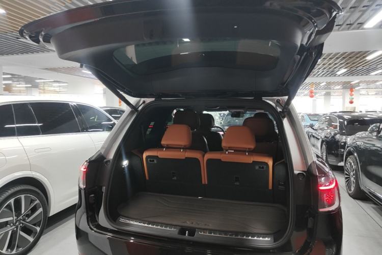 Used Hima AITO M9 2024 Range-Extended Ultra Version 42 kWh 6-Seater Model Trunk