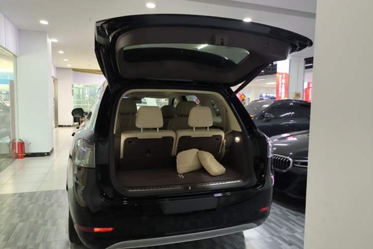 Used Hima AITO M9 2024 Range-Extended Ultra Version 52 kWh 6-Seater Model Trunk