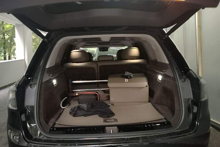 Used Hima AITO M9 2024 Range-Extended Ultra Version 52 kWh 5-Seater Model Trunk