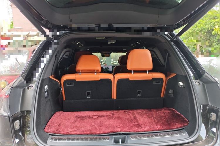 Used Hima AITO M9 2024 Range-Extended Ultra Version 42 kWh 6-Seater Model Trunk