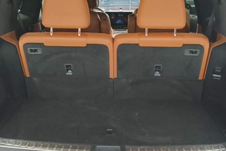 Used Hima AITO M9 2024 Range-Extended Max Edition 42 kWh 6-Seater Version Trunk