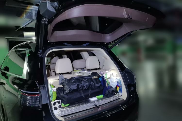 Used Hima AITO M9 2024 Range-Extended Ultra Version 52 kWh 6-Seater Model Trunk