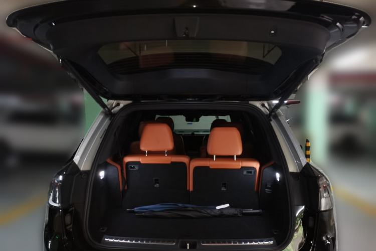 Used Hima AITO M9 2024 Range-Extended Ultra Version 42 kWh 6-Seater Model Trunk