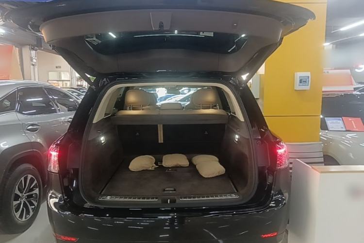 Used Hima AITO M9 2024 All-Electric Ultra Version 100 kWh 5-Seater Model Trunk
