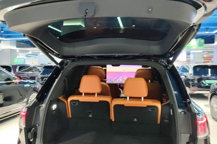 Used Hima AITO M9 2024 Range-Extended Ultra Version 42 kWh 6-Seater Model Trunk