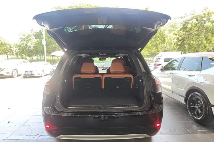 Used Hima AITO M9 2024 Range-Extended Ultra Version 42 kWh 6-Seater Model Trunk