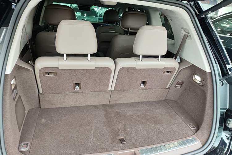 Used Hima AITO M9 2024 Range-Extended Ultra Version 42 kWh 6-Seater Model Trunk