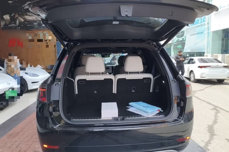 Used Hima AITO M9 2024 Range-Extended Ultra Version 52 kWh 6-Seater Model Trunk