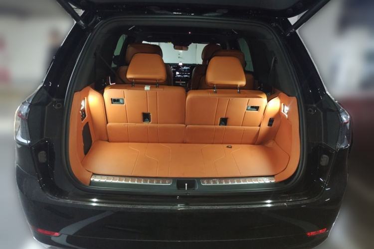 Used Hima AITO M9 2024 Range-Extended Max Edition 42 kWh 6-Seater Version Trunk