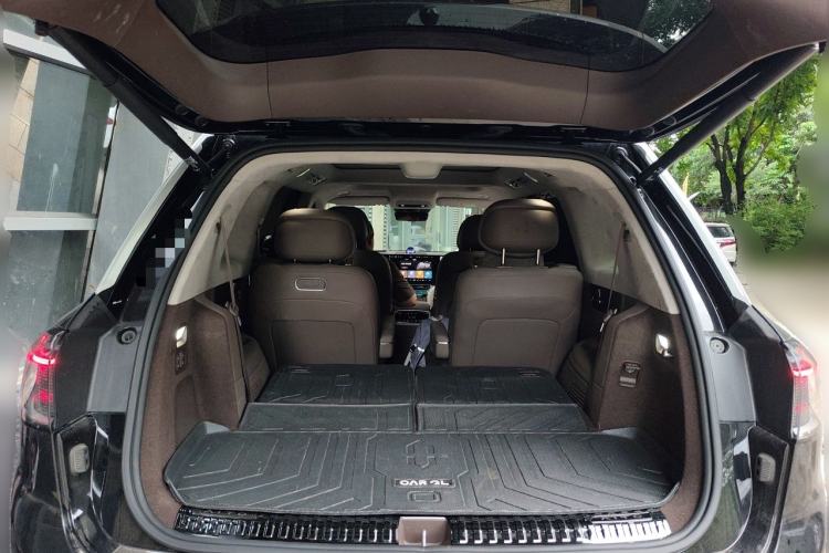 Used Hima AITO M9 2024 Range-Extended Ultra Version 42 kWh 6-Seater Model Trunk