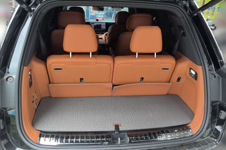 Used Hima AITO M9 2024 Range-Extended Max Edition 52 kWh 6-Seater Version Trunk