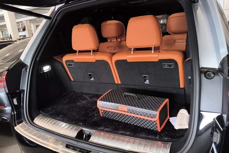 Used Hima AITO M9 2024 Range-Extended Max Edition 42 kWh 6-Seater Version Trunk