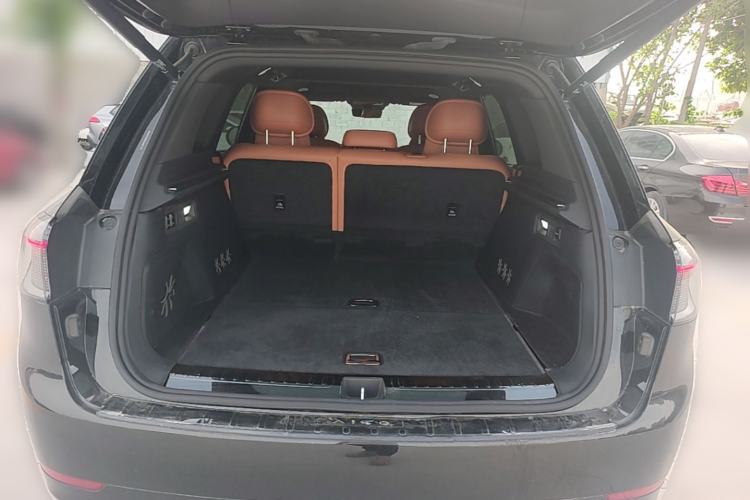 Used Hima AITO M9 2024 Range-Extended Max Edition 52 kWh 5-Seater Version Trunk