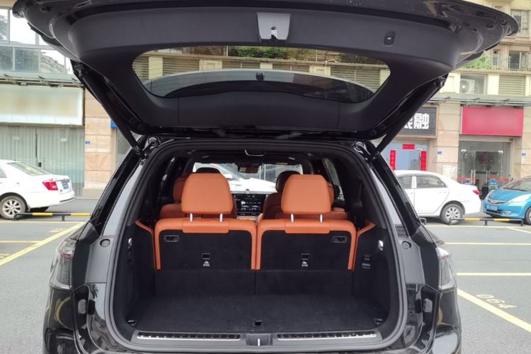 Used Hima AITO M9 2024 All-Electric Ultra Version 100 kWh 6-Seater Model Trunk