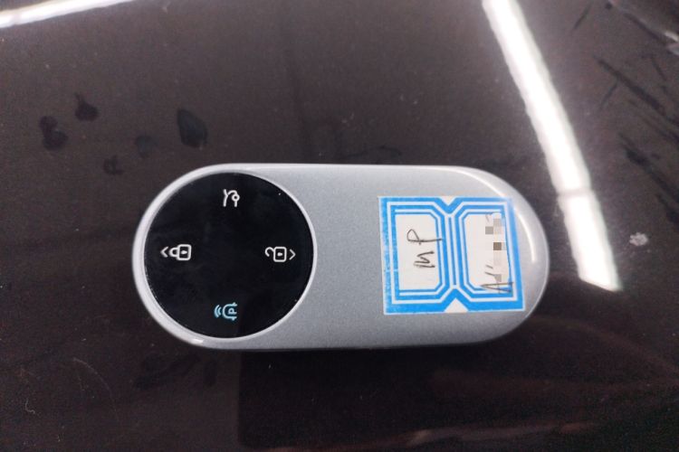 Used Hima AITO M9 2024 Range-Extended Ultra Version 42 kWh 6-Seater Model Vehicle Key
