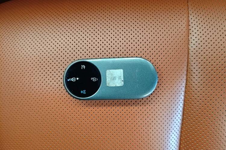 Used Hima AITO M9 2024 Range-Extended Ultra Version 42 kWh 6-Seater Model Vehicle Key