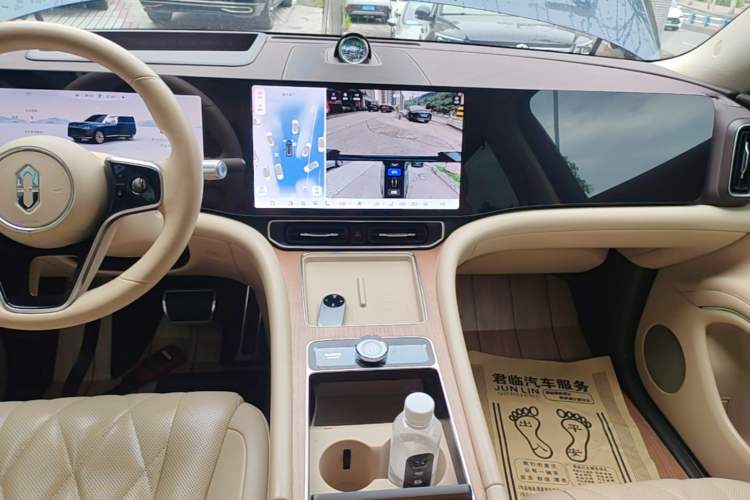 Used Hima AITO M9 2024 Range-Extended Max Edition 42 kWh 6-Seater Version Audio And AC Panel
