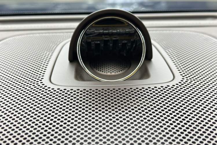 Used Hima AITO M9 2024 Range-Extended Ultra Version 52 kWh 6-Seater Model Audio And AC Panel