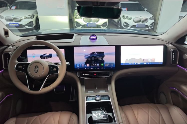 Used Hima AITO M9 2024 Range-Extended Max Edition 52 kWh 5-Seater Version Center Console