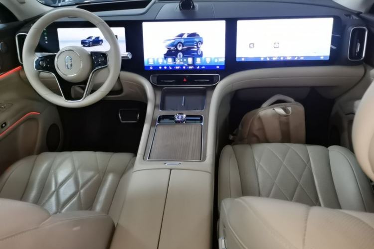 Used Hima AITO M9 2024 Range-Extended Ultra Version 42 kWh 6-Seater Model Center Console