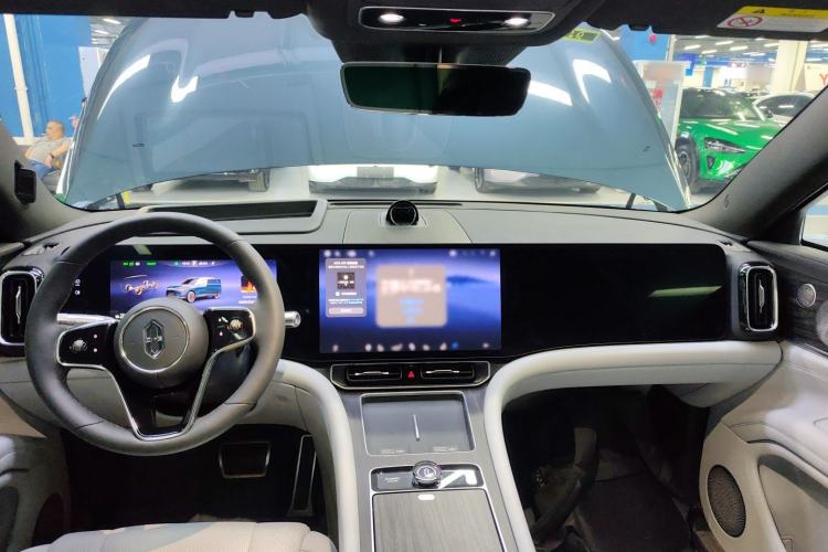 Used Hima AITO M9 2024 Range-Extended Ultra Version 52 kWh 6-Seater Model Center Console