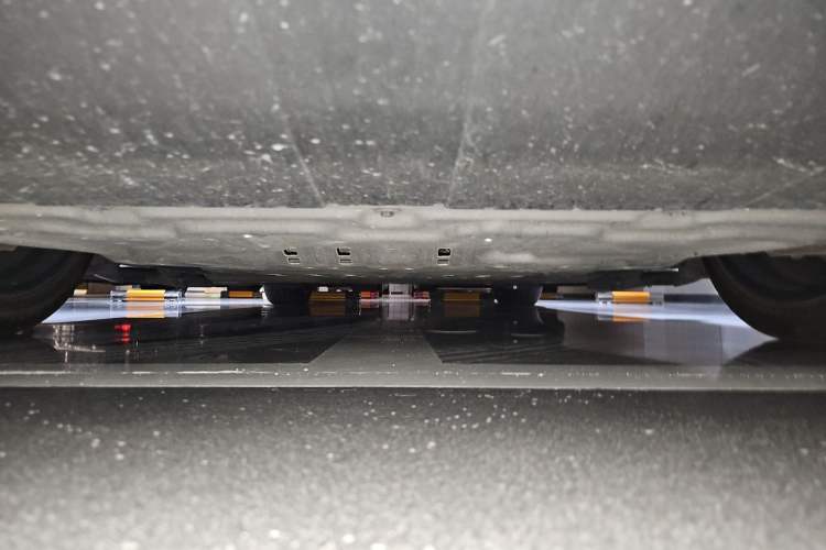 Used Hima AITO M9 2024 Range-Extended Ultra Version 42 kWh 6-Seater Model Chassis Front