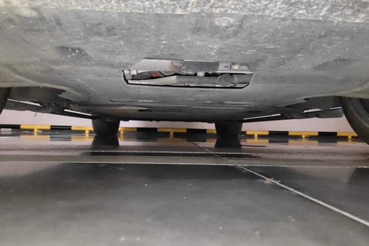 Used Hima AITO M9 2024 Range-Extended Ultra Version 42 kWh 6-Seater Model Chassis Front