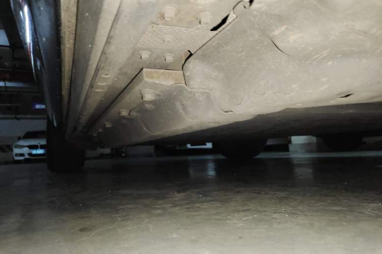 Used Hima AITO M9 2024 Range-Extended Max Edition 42 kWh 6-Seater Version Chassis Front Right